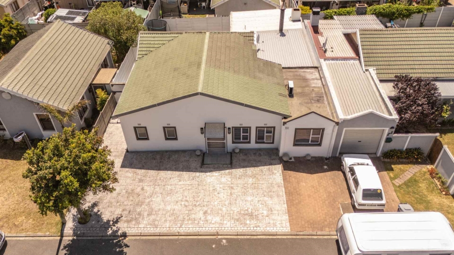 To Let 4 Bedroom Property for Rent in De Tuin Western Cape